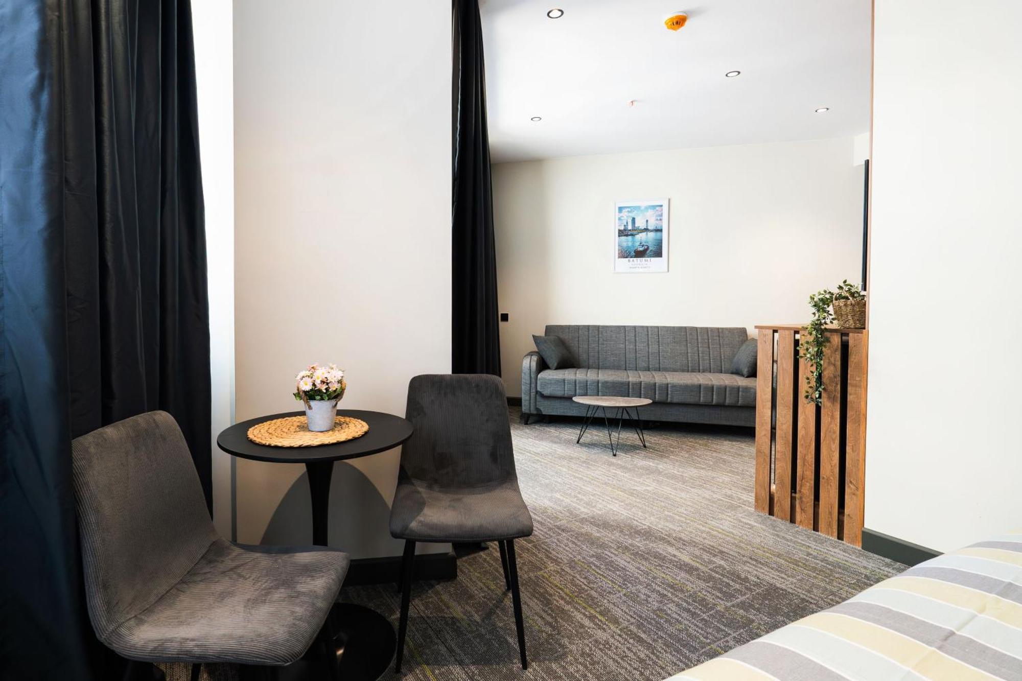 Nova Luxe Hotel & Residences Batumi Ngoại thất bức ảnh