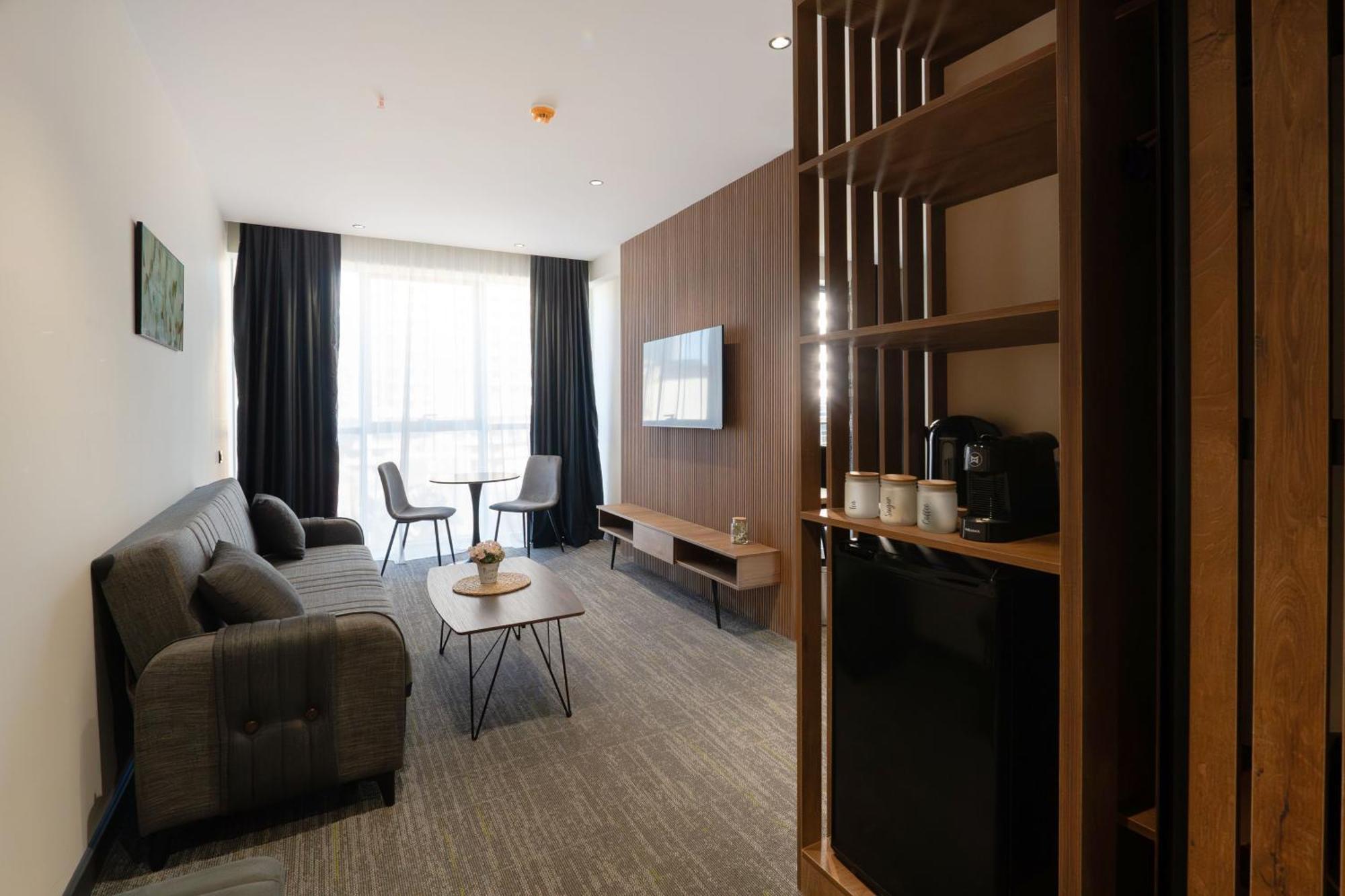 Nova Luxe Hotel & Residences Batumi Phòng bức ảnh