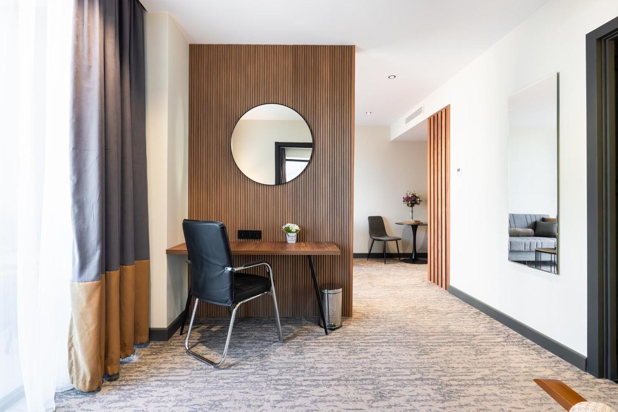Nova Luxe Hotel & Residences Batumi Ngoại thất bức ảnh